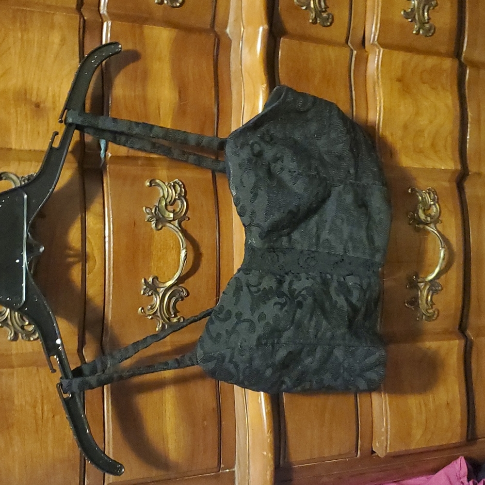 Black crop top